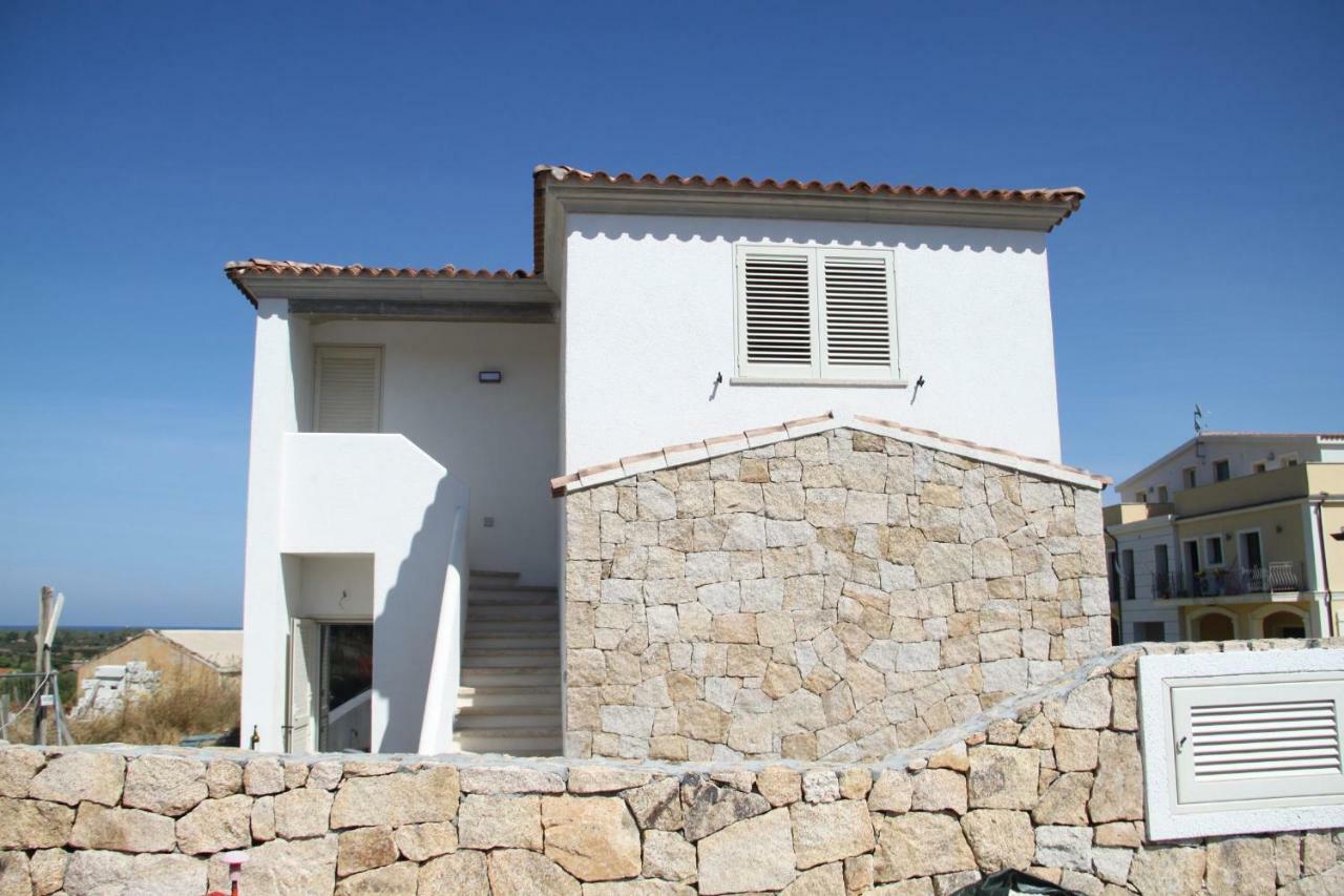 R House Будони Экстерьер фото