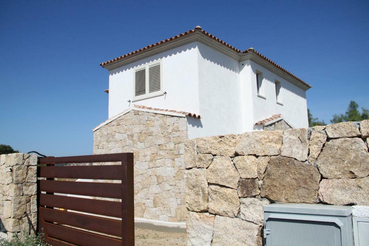 R House Будони Экстерьер фото
